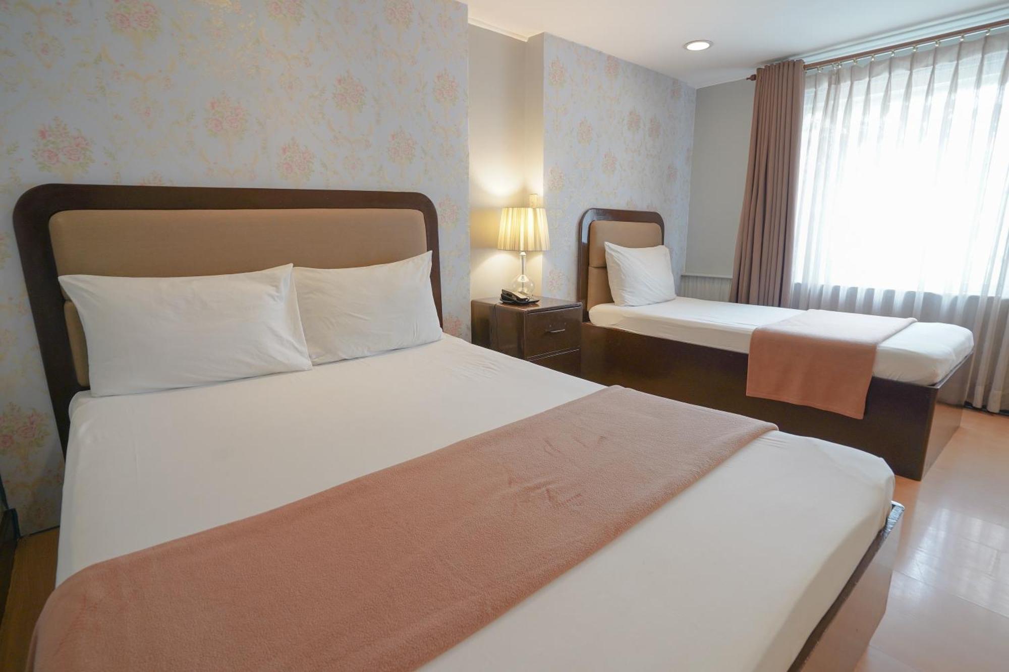Arzo Hotel 4*