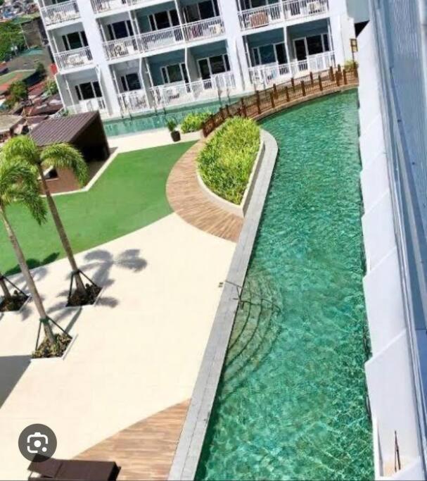 Smdc Breeze Apartment *