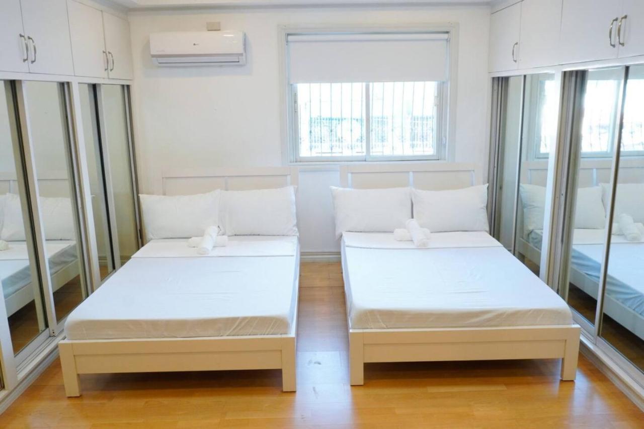 Makati Altean Holiday home