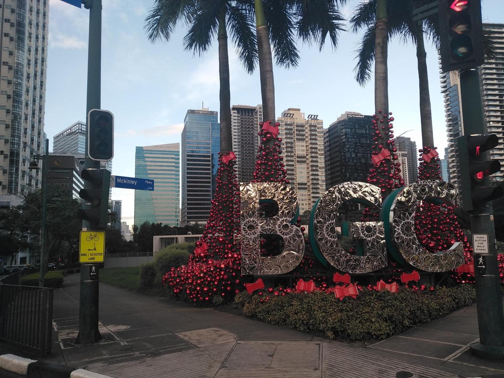 2 Bedrooms Units Forbes Area 5th Avenue Bgc Center Apartment
