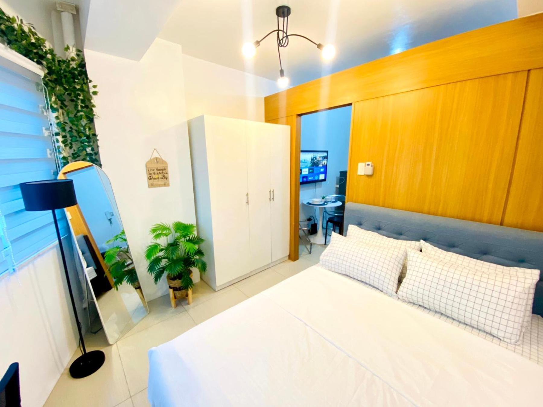 D'hideout In Shell Residences Moa Pasay *