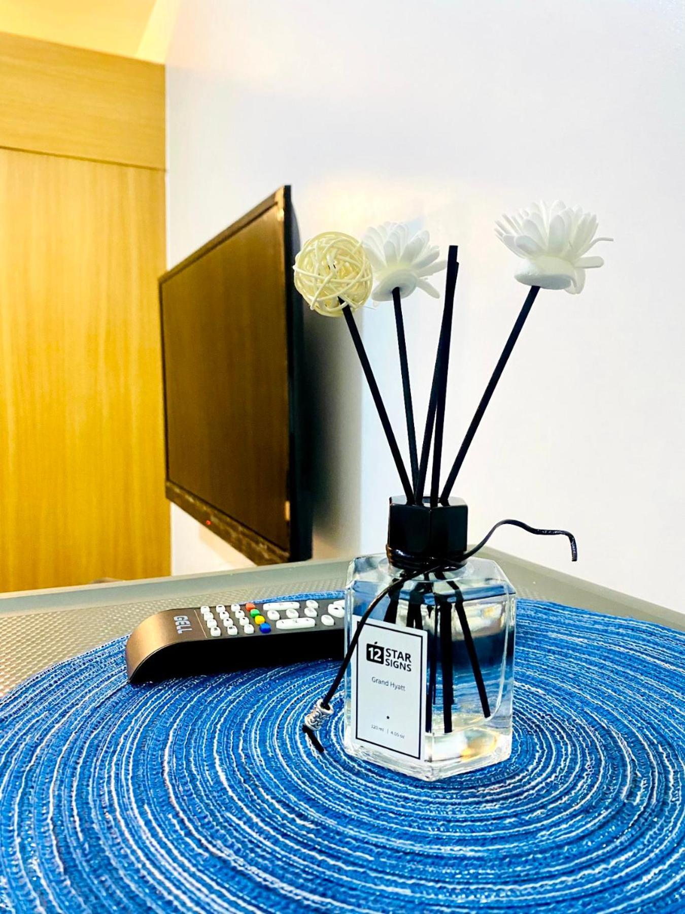 D'hideout In Shell Residences Moa Pasay
