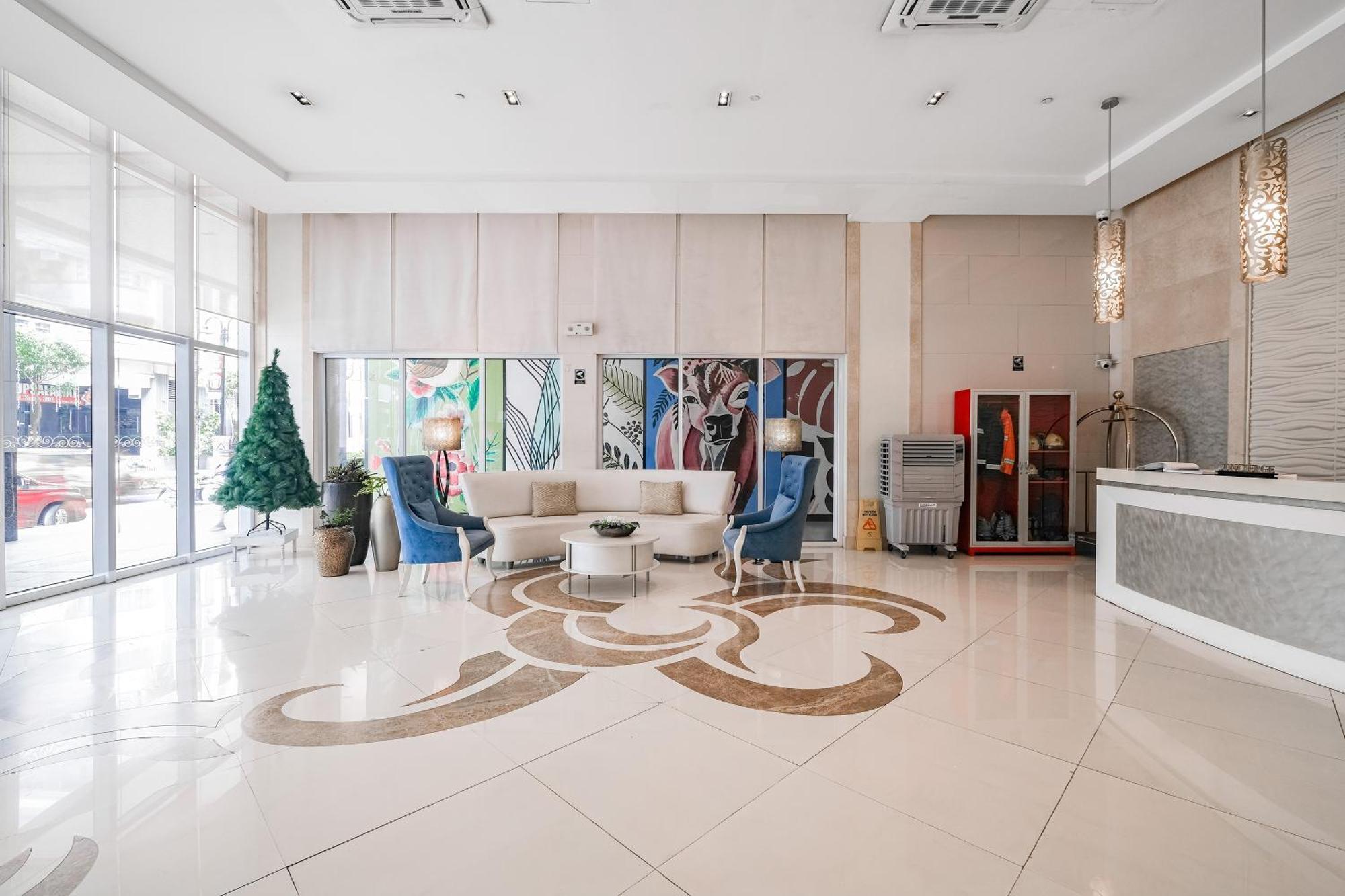 Apartment Tess And Tessha Condotel Near T3 Airport