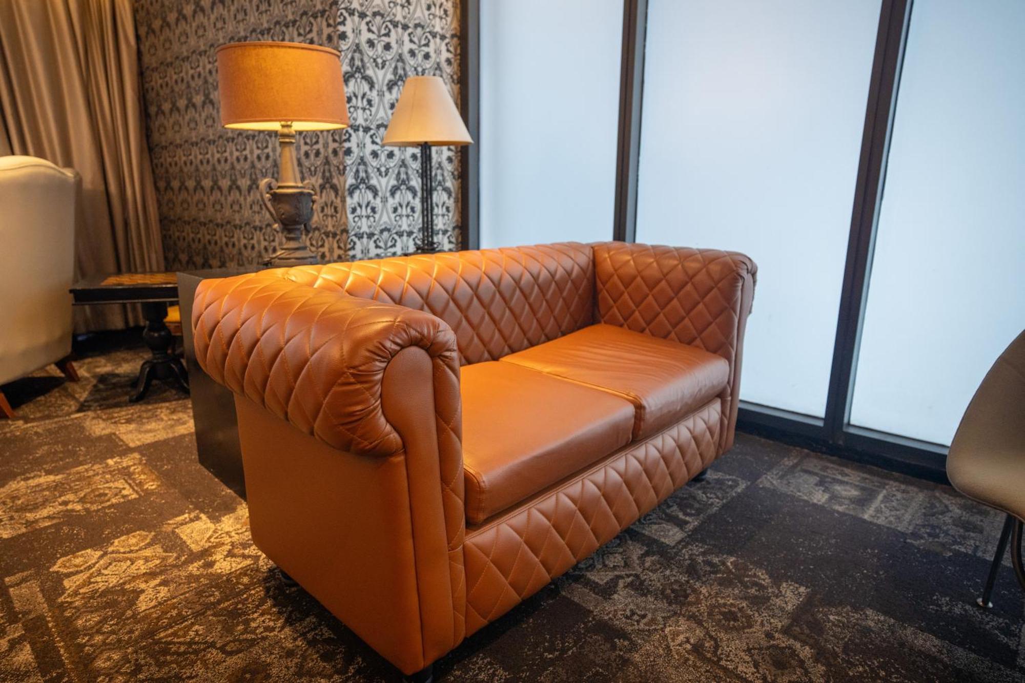 Apartment Studio With 200mbs Internet, Netflix & Great View Of Manila
