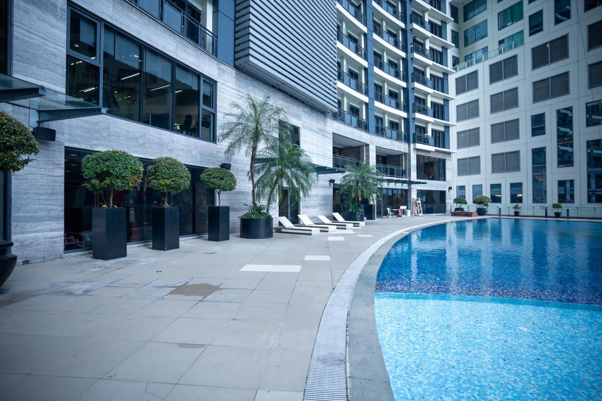 Apartment Studio With 200mbs Internet, Netflix & Great View Of Manila