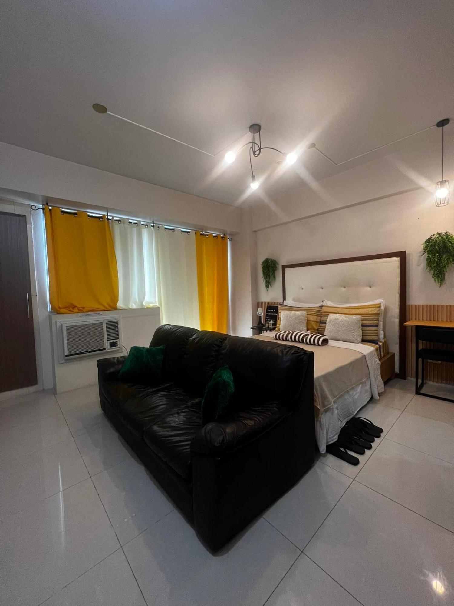 Apartment One Palm Tree - 9th Fl With Balcony - Across Terminal 3 Airport