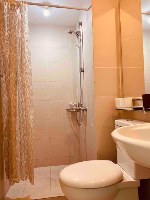 One Elegant 1bhk With View In Azure Urban And Residences