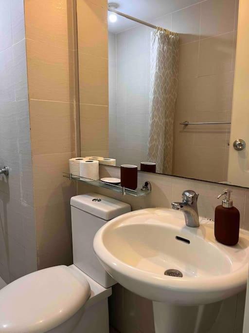 One Elegant 1bhk With View In Azure Urban And Residences Manila