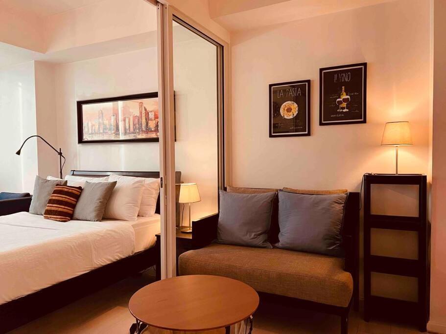 One Elegant 1bhk With View In Azure Urban And Residences *