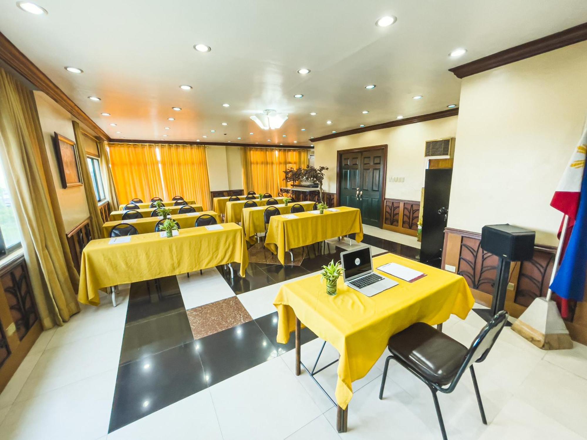 Miramar Hotel
