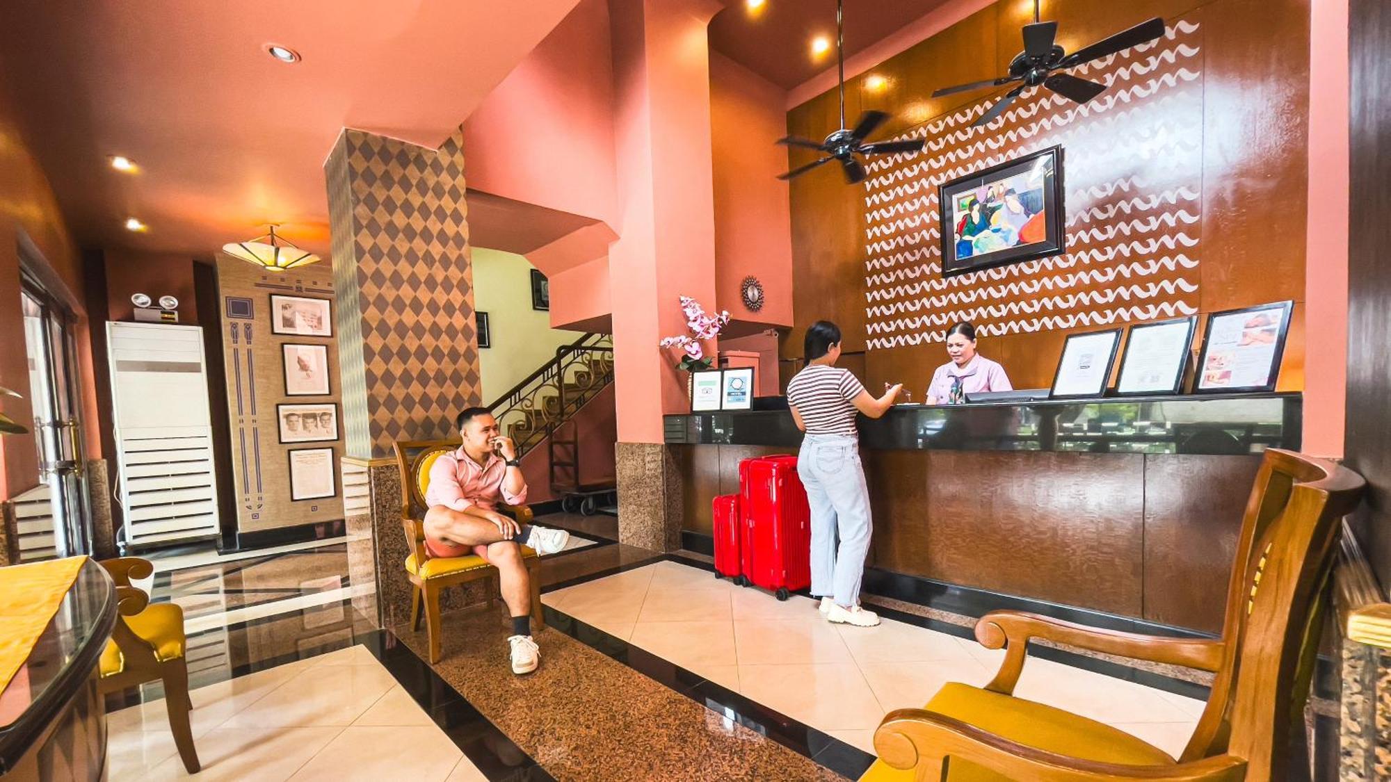 Miramar Hotel 3*