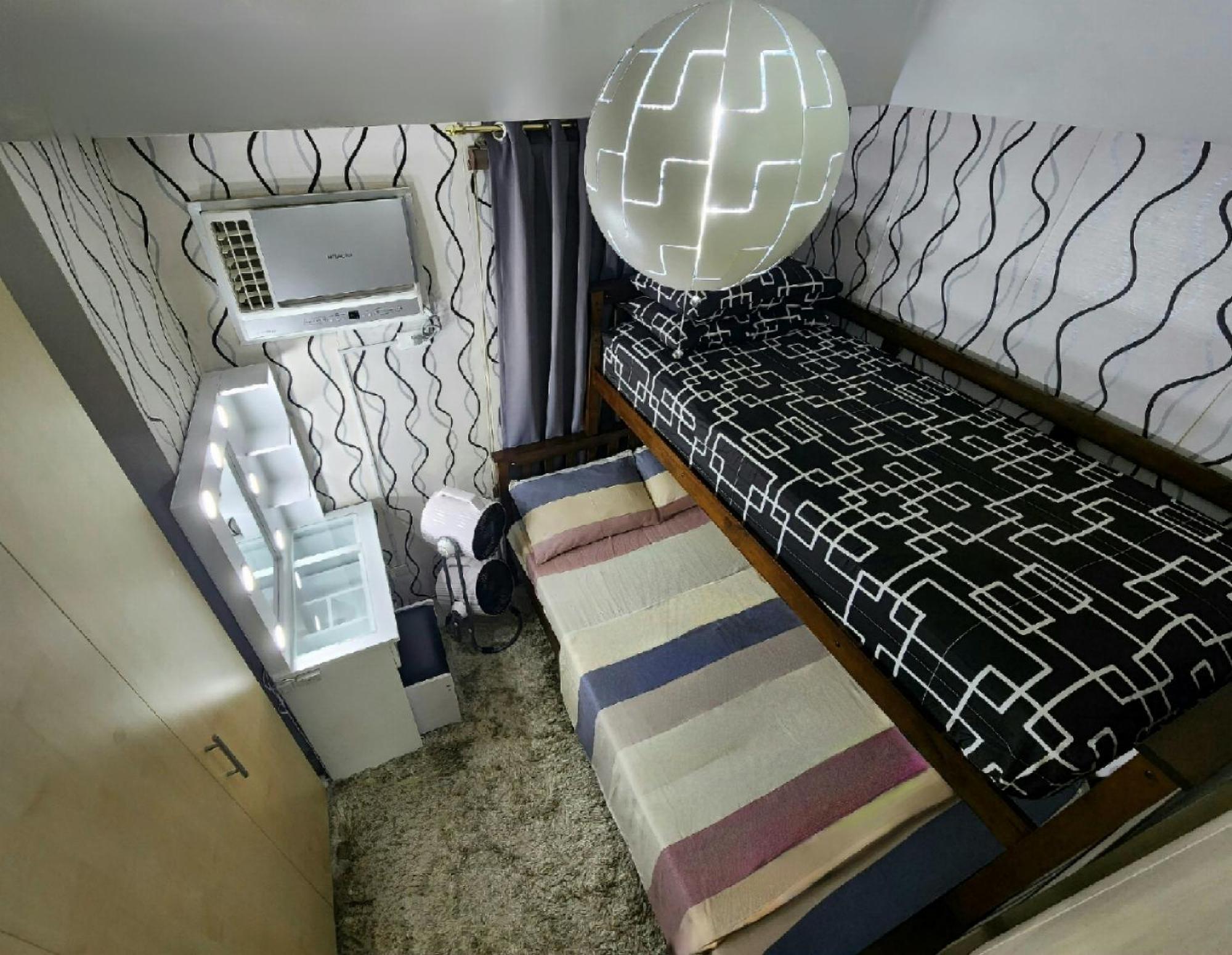 High-tech At Grass Residences -2 Persons Only, Quezon Apartment *
