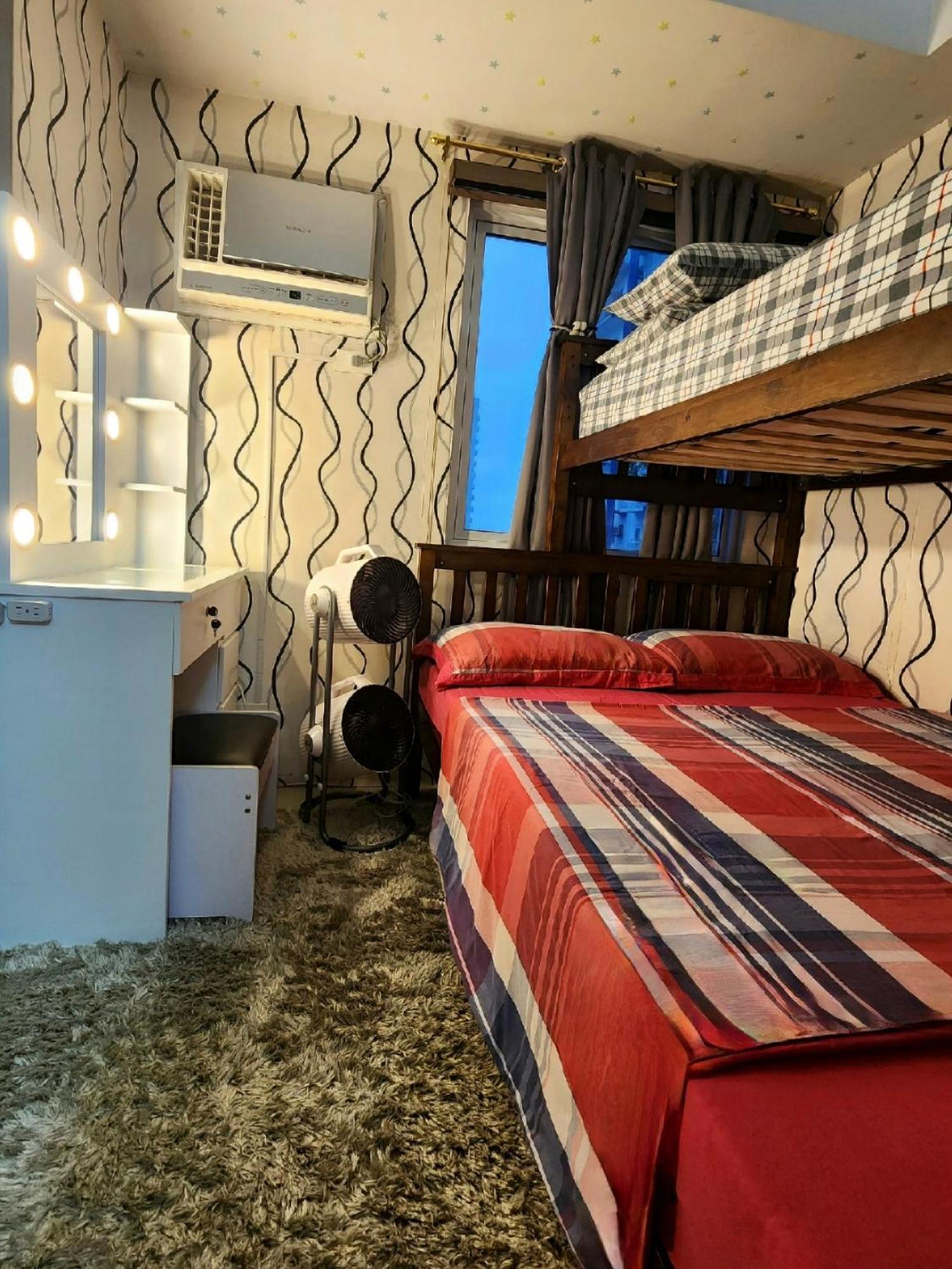 High-tech At Grass Residences -2 Persons Only, Quezon Manila