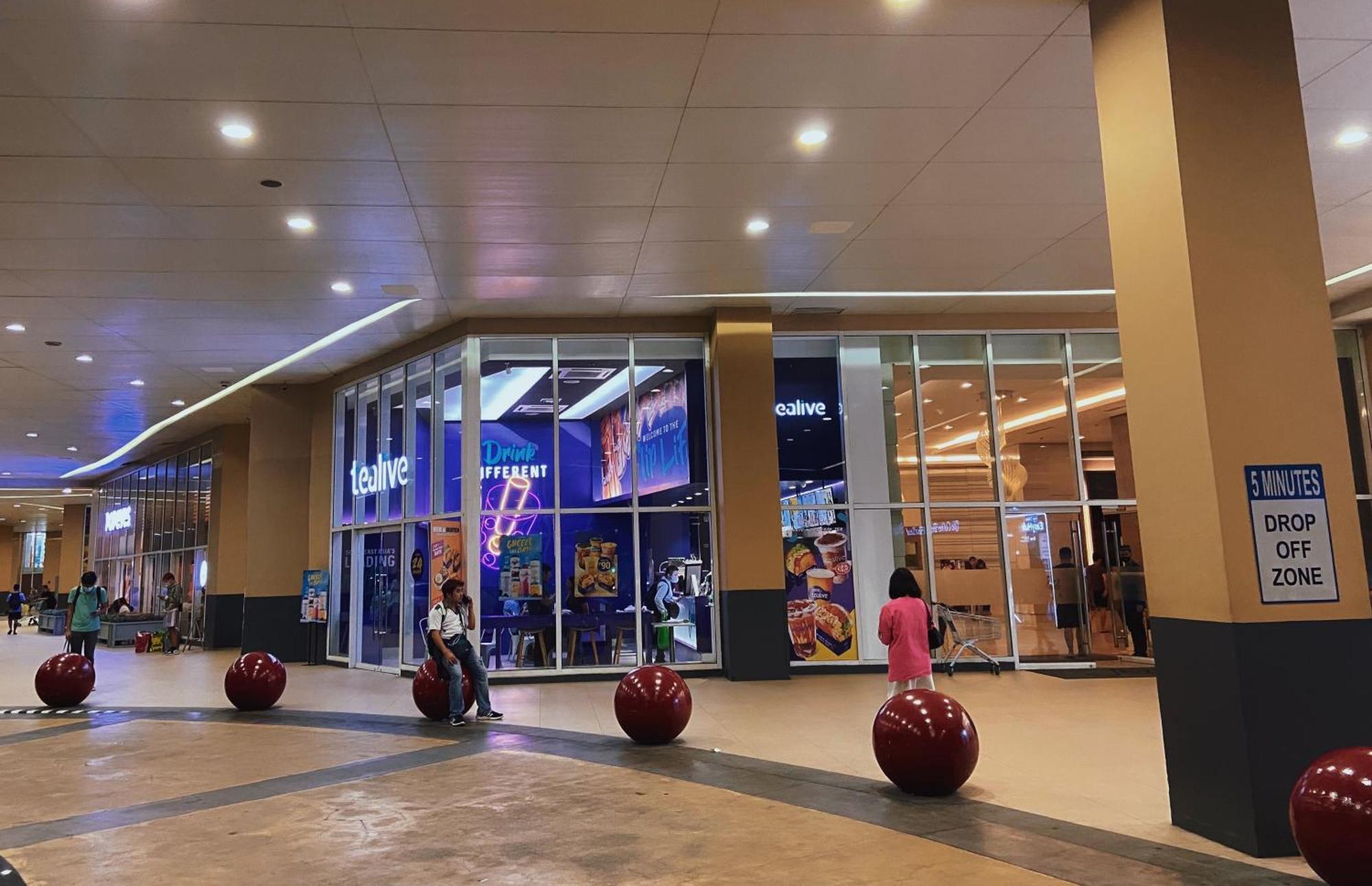 Stonewood In Jazz Residences Makati 2x Bigger Unit Apartment Manila