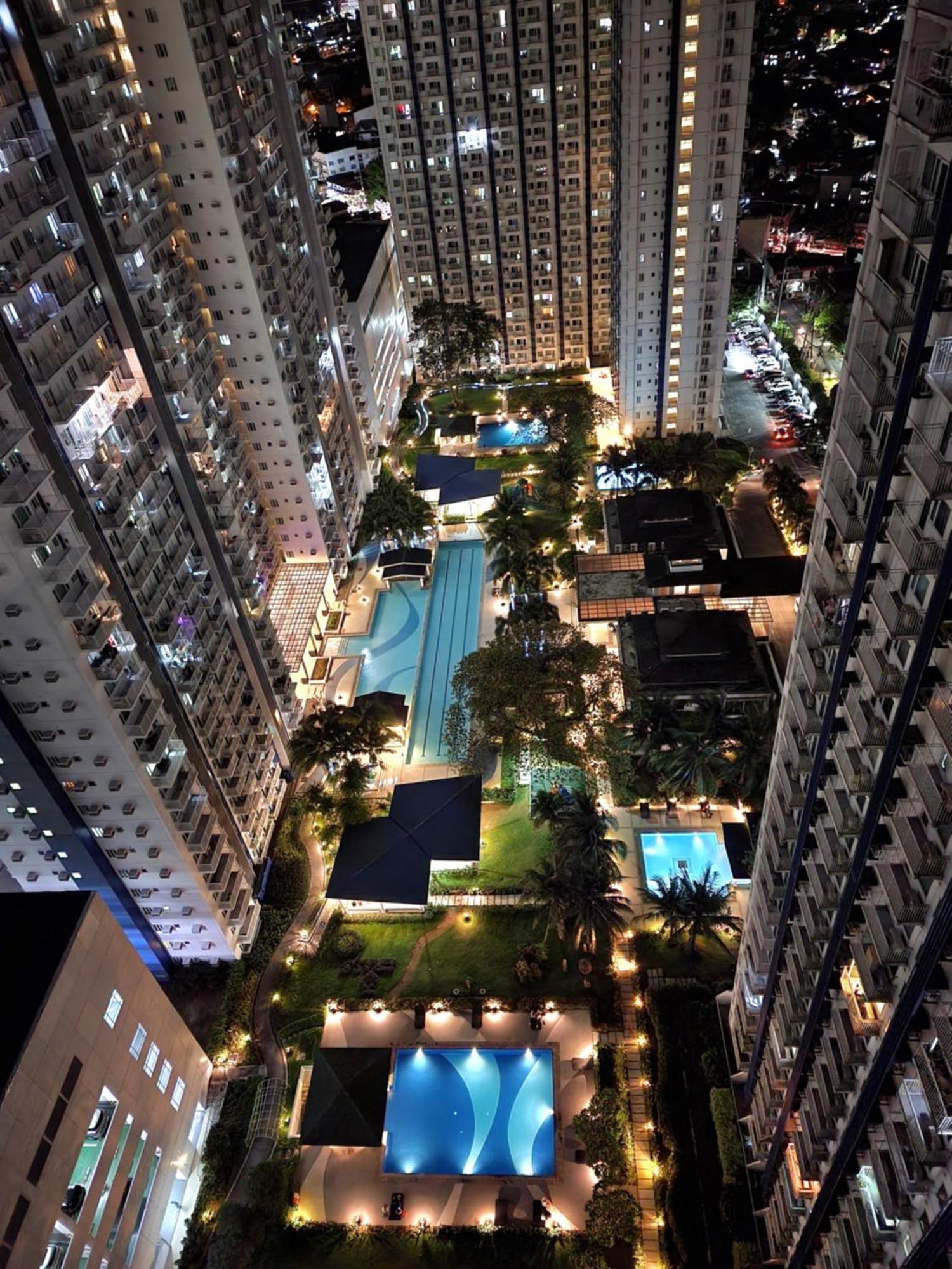 High-tech At Grass Residences -2 Persons Only, Quezon Manila