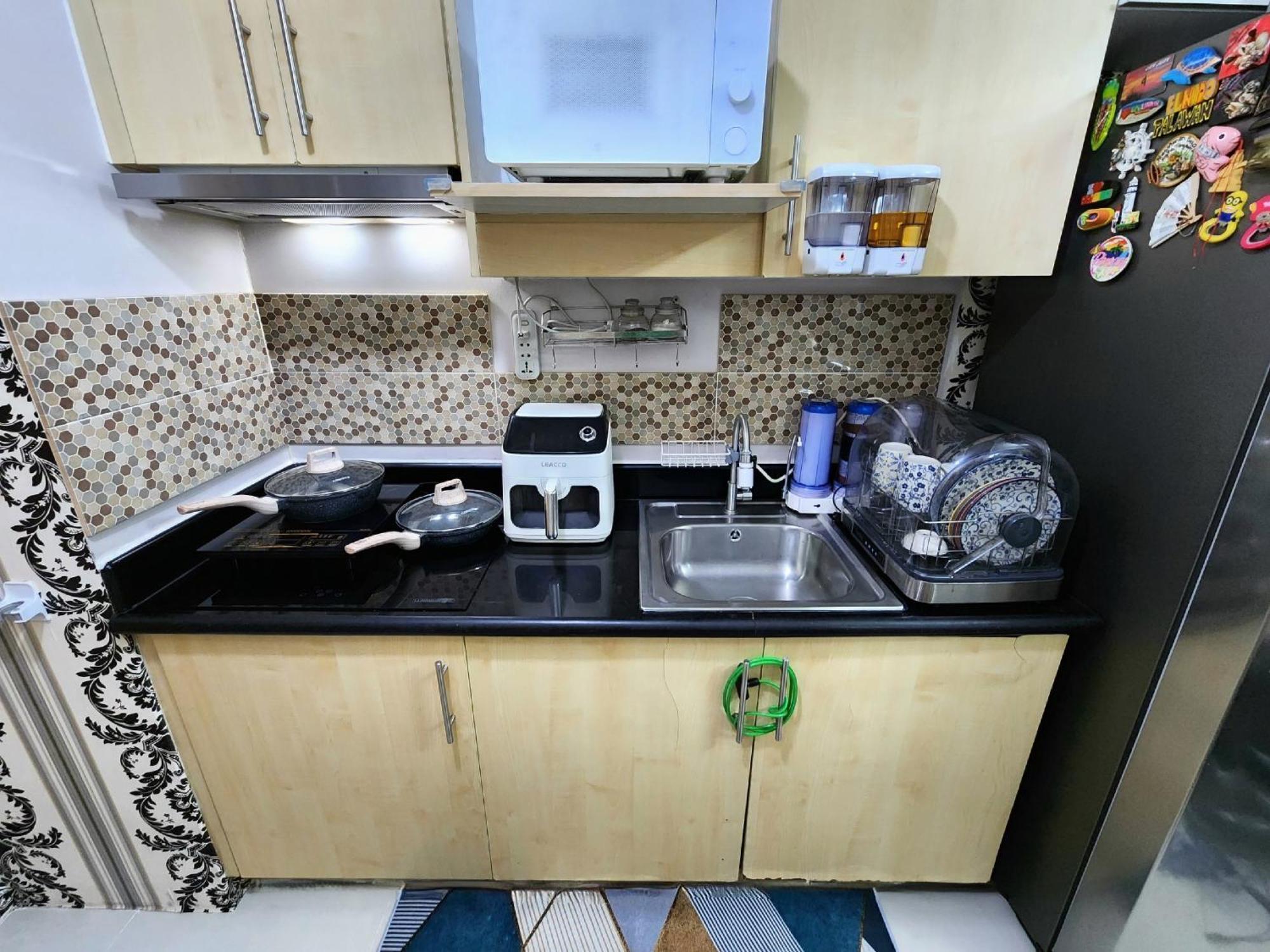 High-tech At Grass Residences -2 Persons Only, Quezon Manila