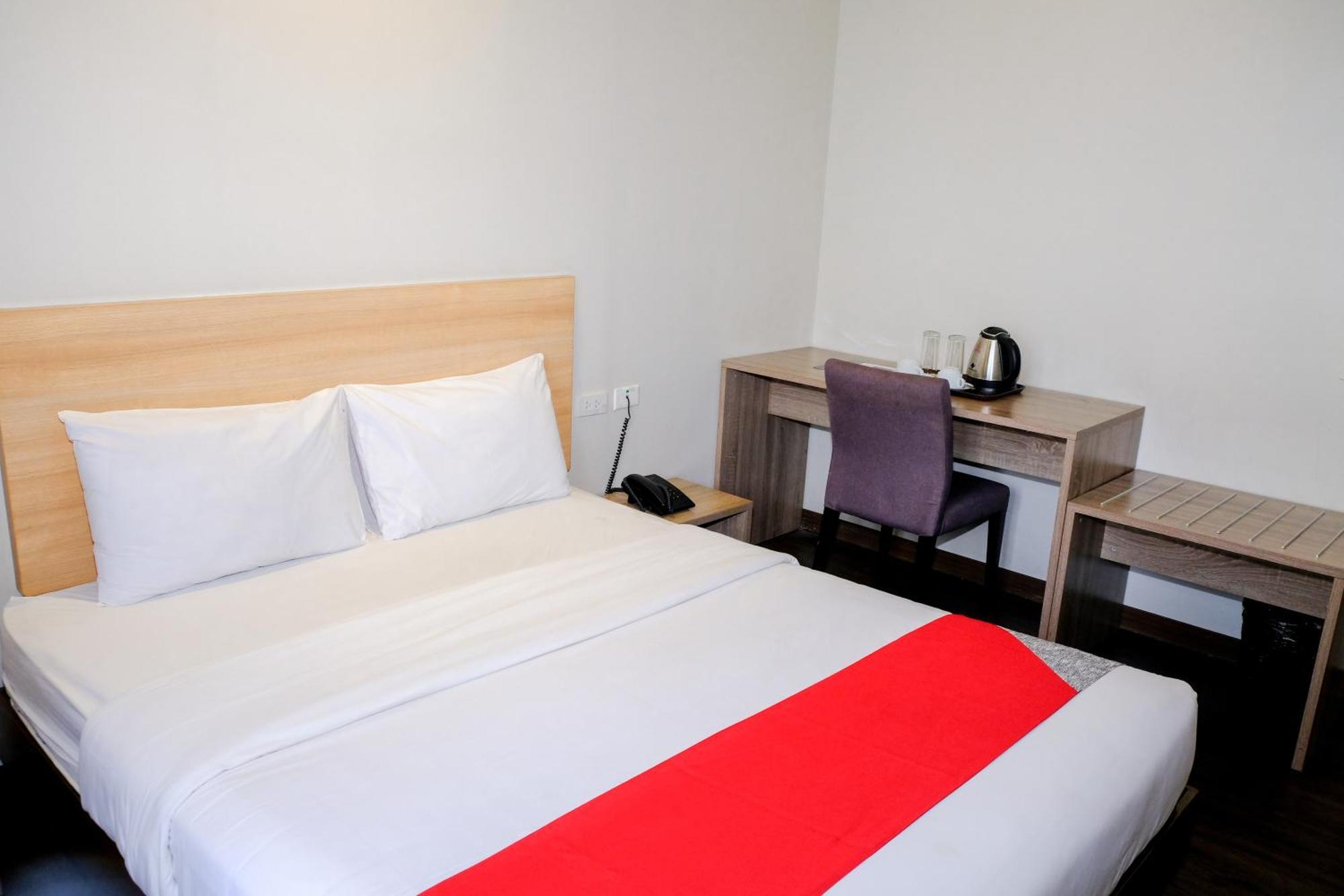Hotel Airo 3*