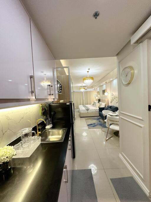 Apartment Pasay Moa, Pearl In Shell Residences Manila