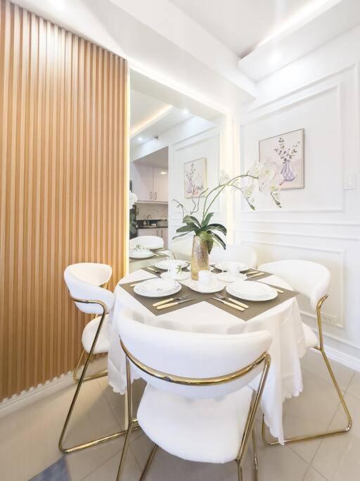 Apartment Pasay Moa, Pearl In Shell Residences