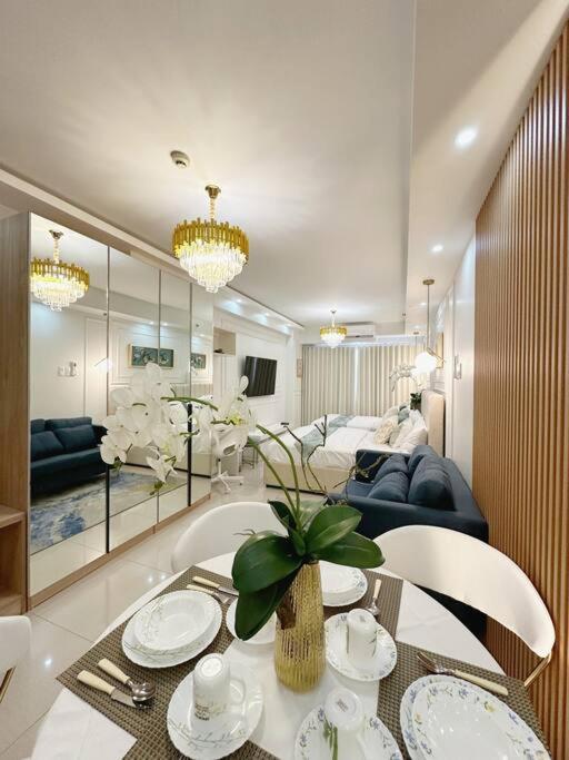 Apartment Pasay Moa, Pearl In Shell Residences