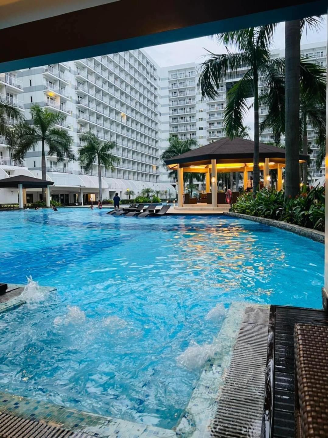 Staycation For Travelers *