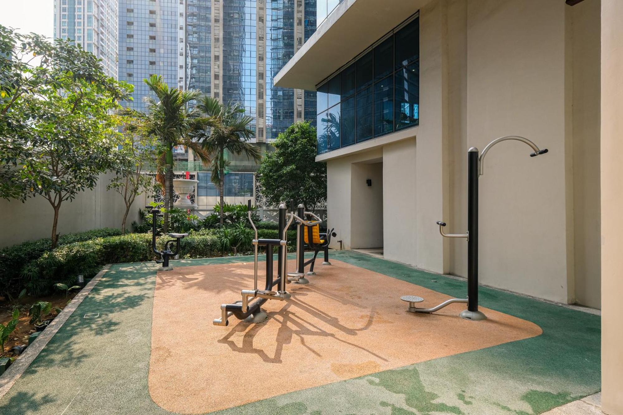 Apartment Bgc 3br Uptown Parksuites With Bathtub 16