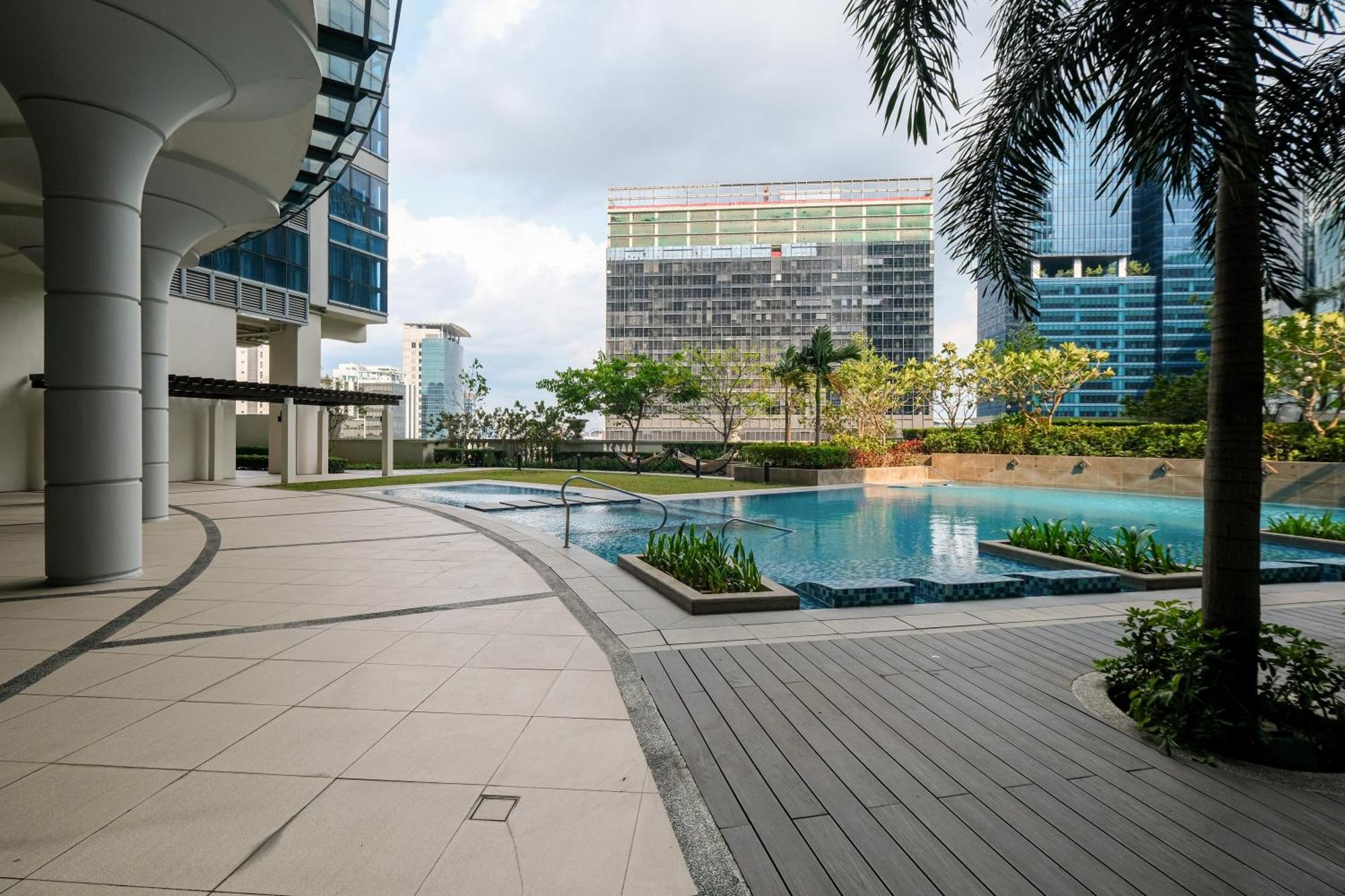 Bgc 3br Uptown Parksuites With Bathtub 16 * Manila