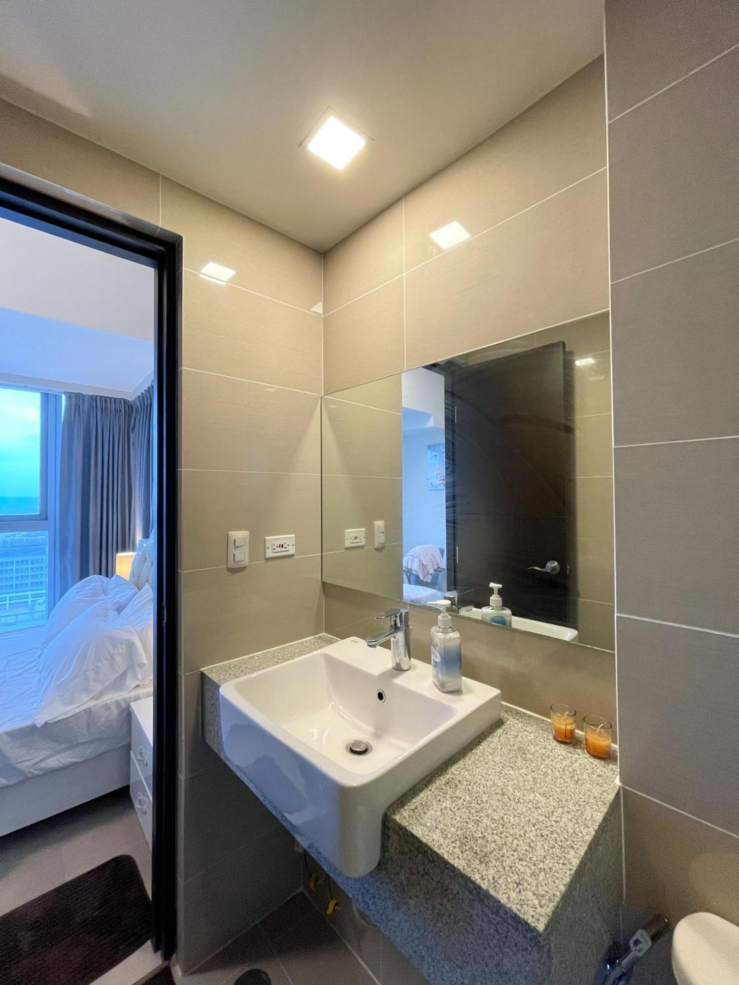 Apartment Bgc 2br Uptown Parksuites With Ps4 43 Manila