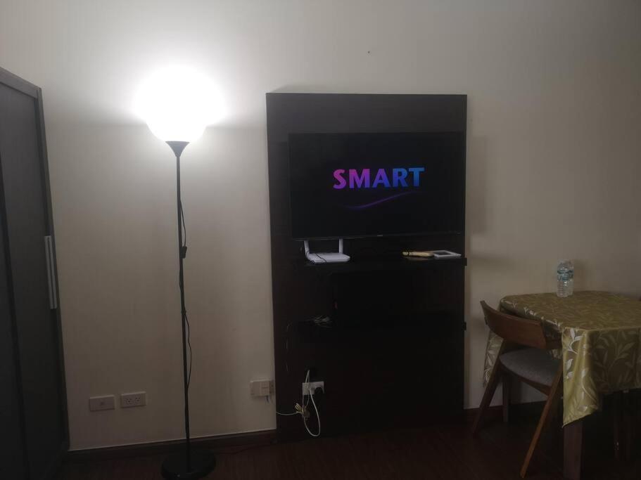 Studio With 200mbs Internet, Netflix & Great View Of
