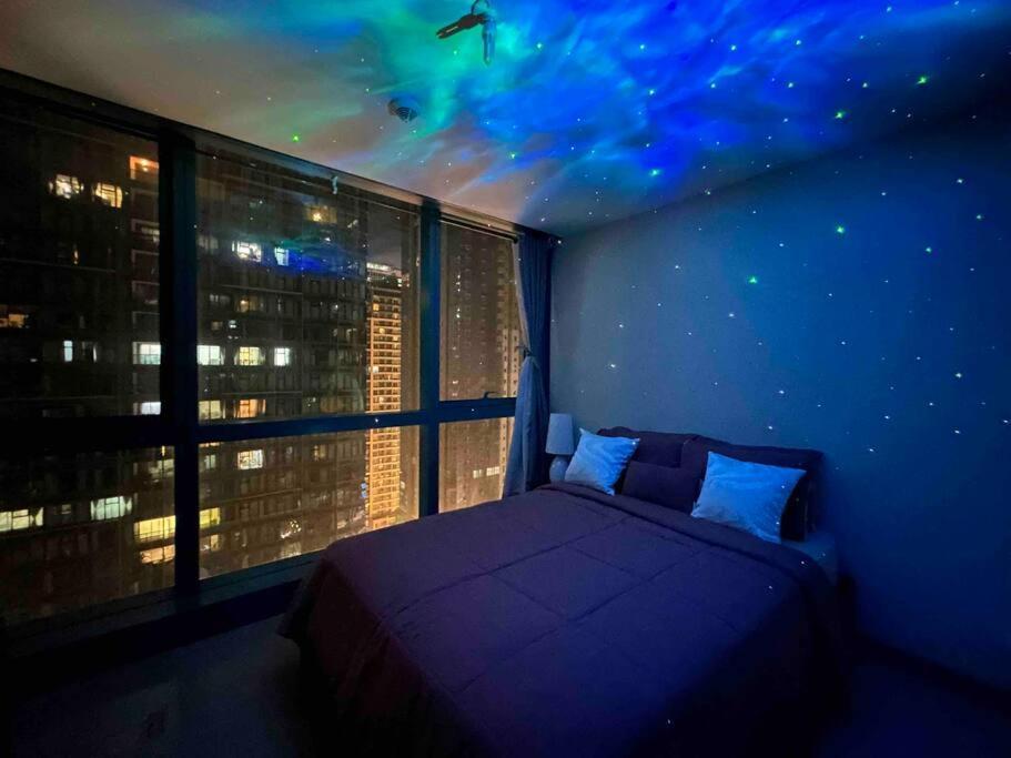Apartment 1-bedroom Glass View Beside Grand Hyatt Bgc