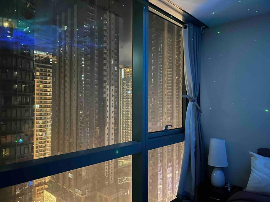 1-bedroom Glass View Beside Grand Hyatt Bgc * Manila