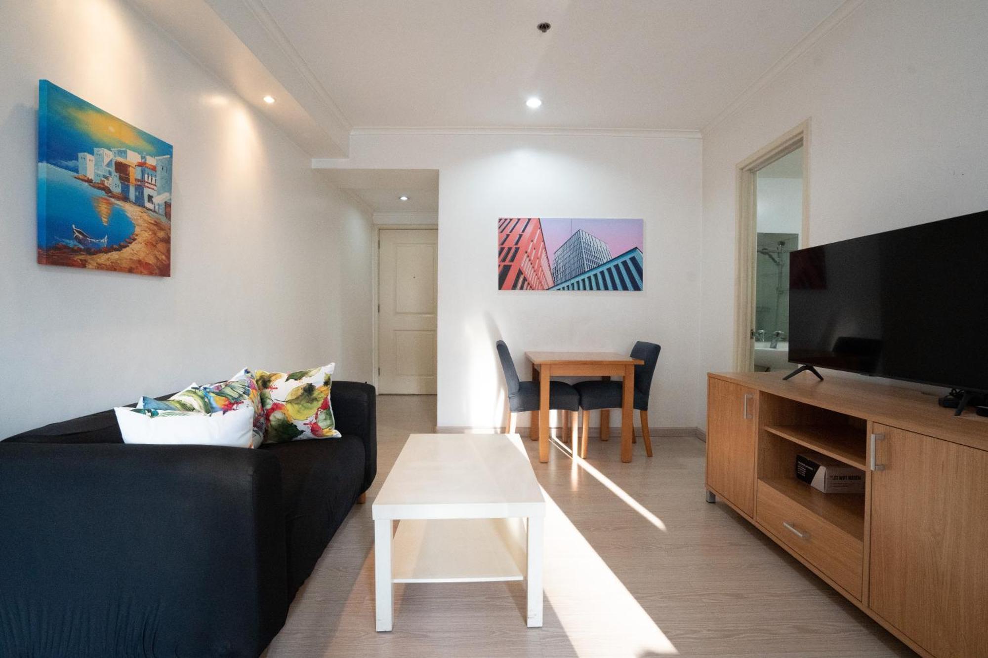Stayhere Bgc In Soma Near Sm Aura *
