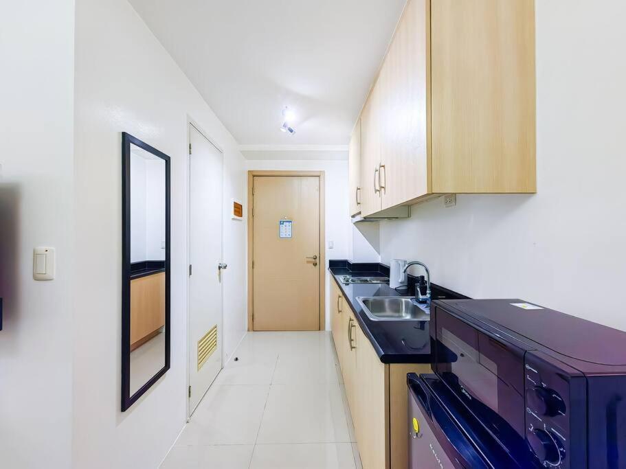 1br Condotel W/ Balcony Sm Light Residences -lt06 Apartment Manila