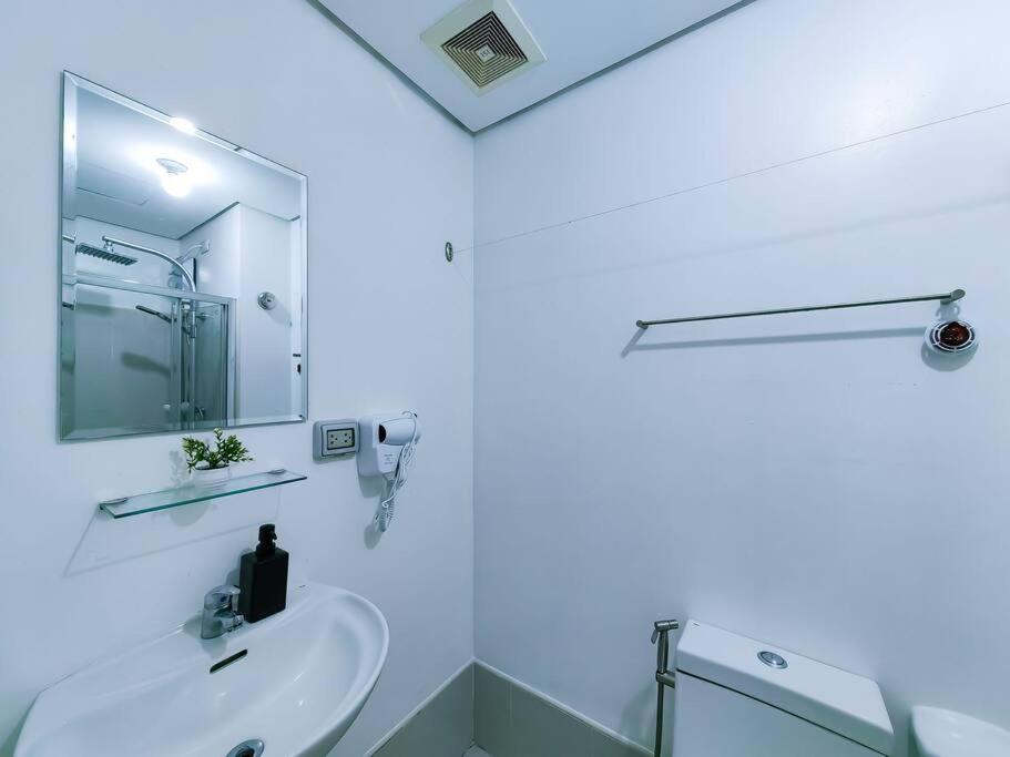1br Condotel W/ Balcony Sm Light Residences -lt06 * Manila