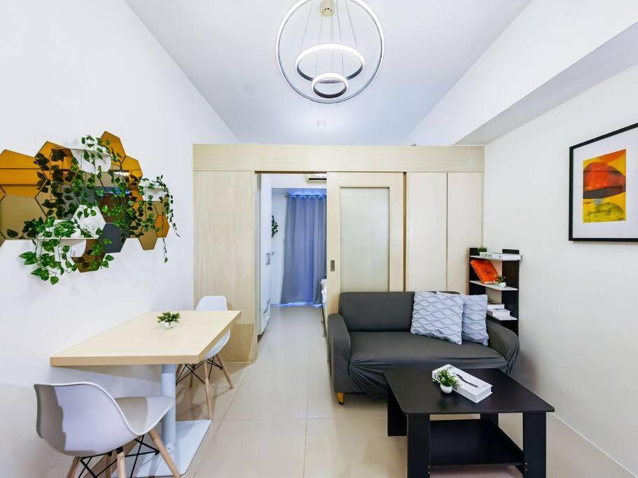 1br Condotel W/ Balcony Sm Light Residences -lt06 Apartment