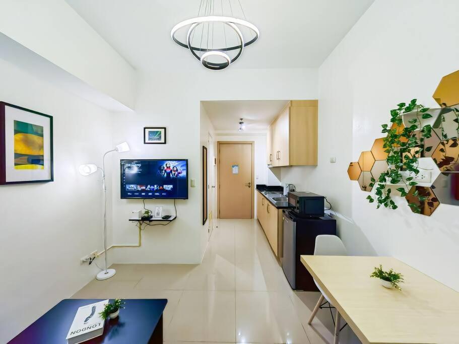 1br Condotel W/ Balcony Sm Light Residences -lt06 Apartment *