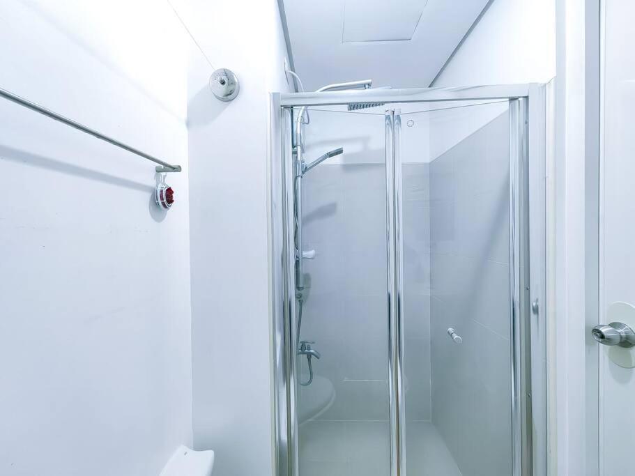 1br Condotel W/ Balcony Sm Light Residences -lt06 * Manila