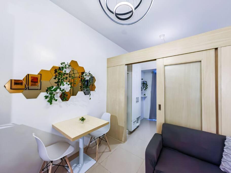 Apartment 1br Condotel W/ Balcony Sm Light Residences -lt06 *