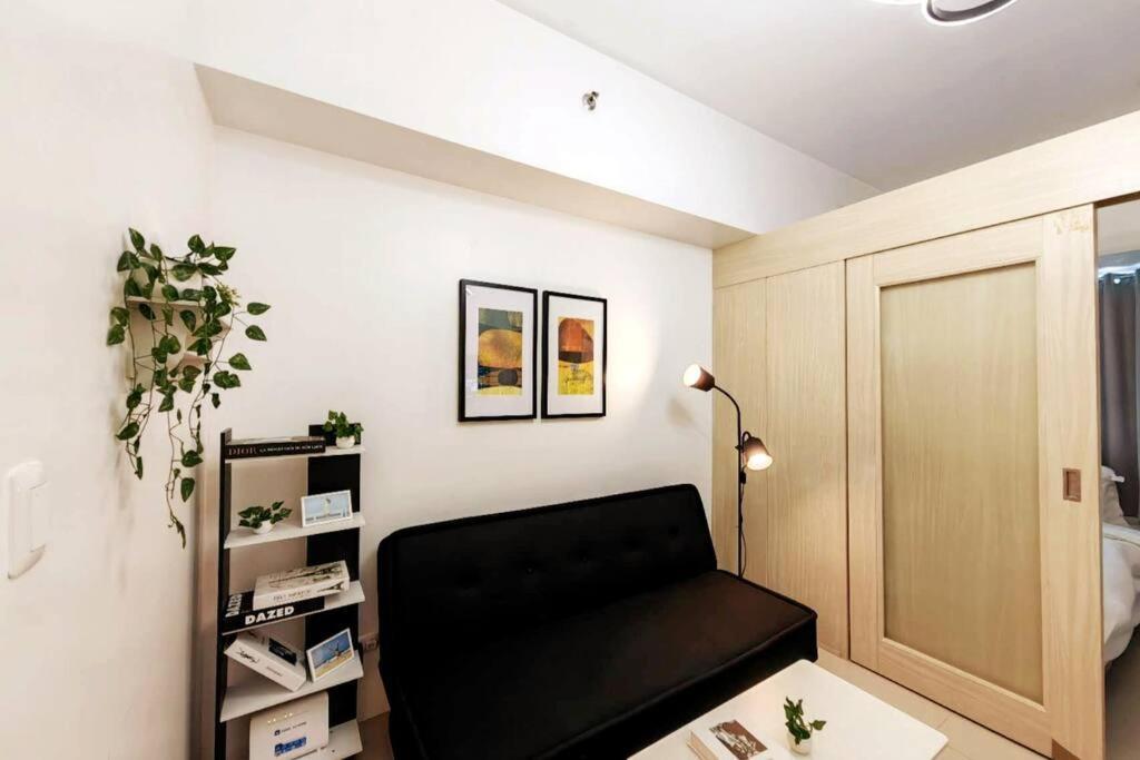 1br Condotel W/ Balcony Sm Light Residences - Lt05 * Manila