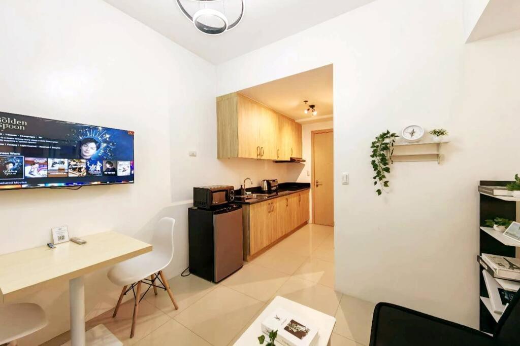 1br Condotel W/ Balcony Sm Light Residences - Lt05 Apartment