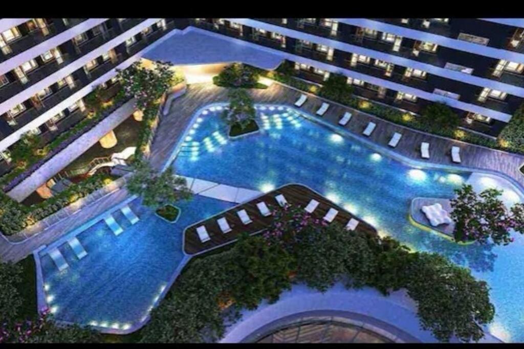 Air Residences - Elevate Escapes Makati, Location Aparthotel