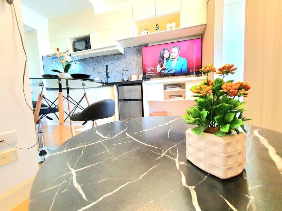 Apartment Mm Bgc, 15 Mins To Mckinley, Naia, Makati Cbd