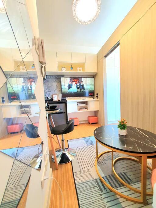 Mm Bgc, 15 Mins To Mckinley, Naia, Makati Cbd Manila