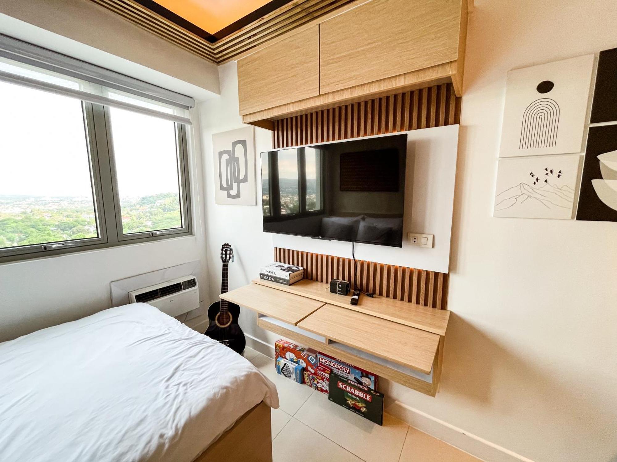 Quezon Stylish Unit With A Mickey Vibe Apartment Manila