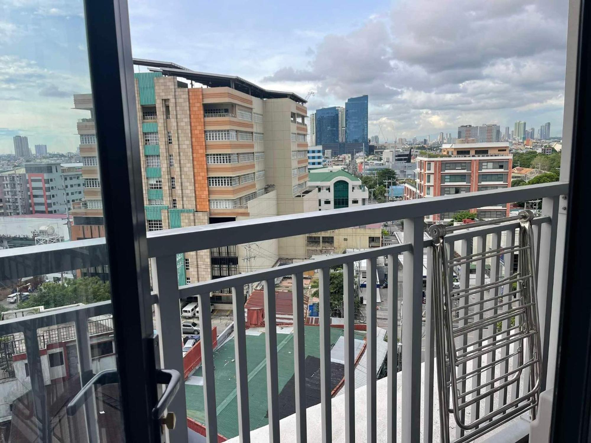 Apartment Lush Residences Makati By Darpm
