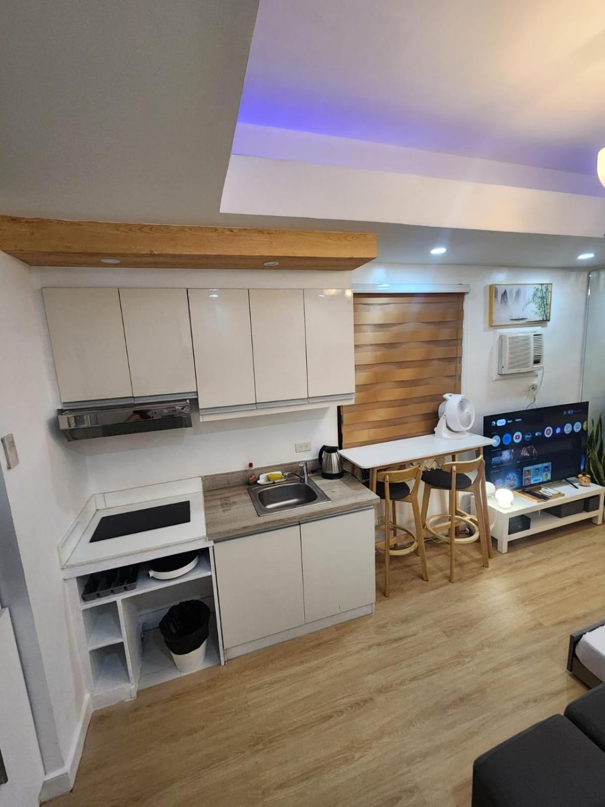 Apartment Muji Kltower Makati - Greenbelt - With Pool Access