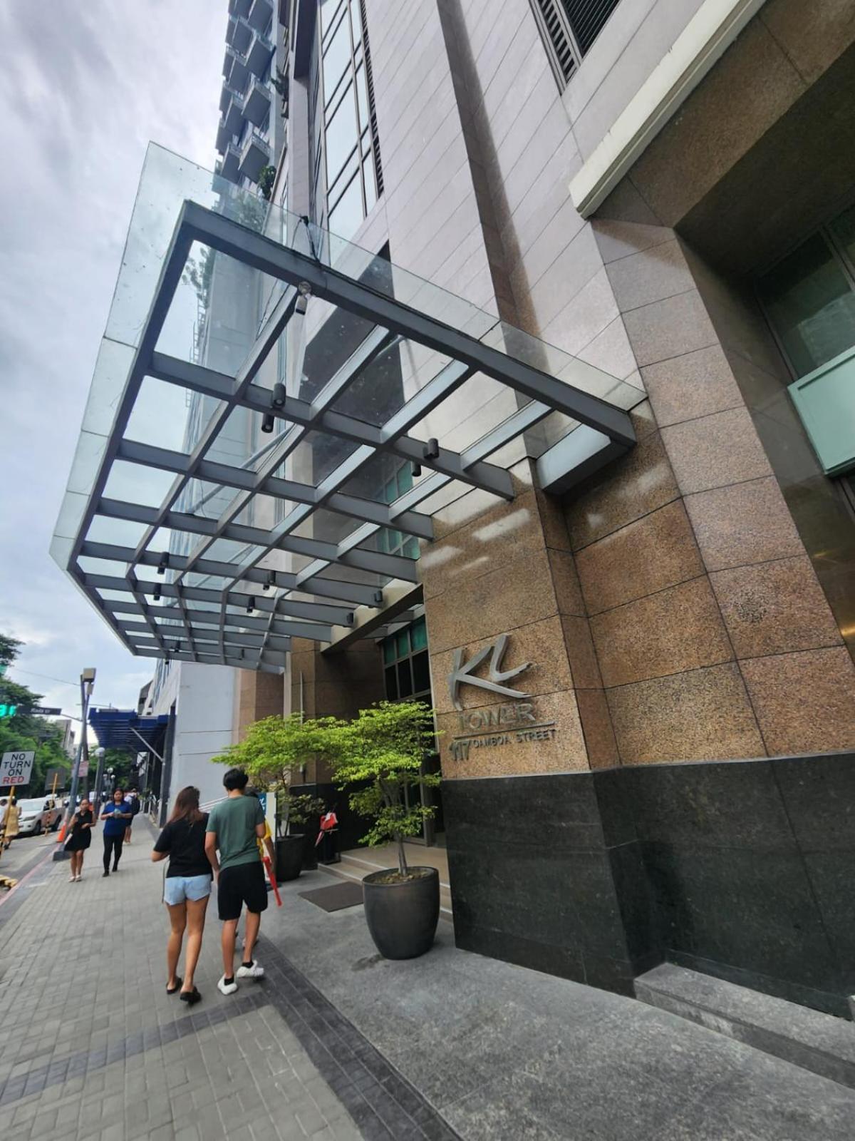 Muji Kltower Makati - Greenbelt - With Pool Access *