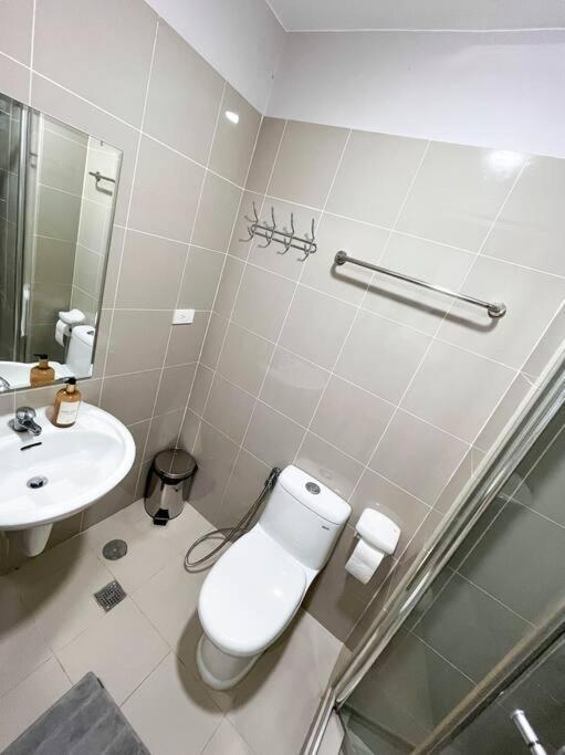 Fresh And Cool 1br Place At Grass Tower2-16th Floor