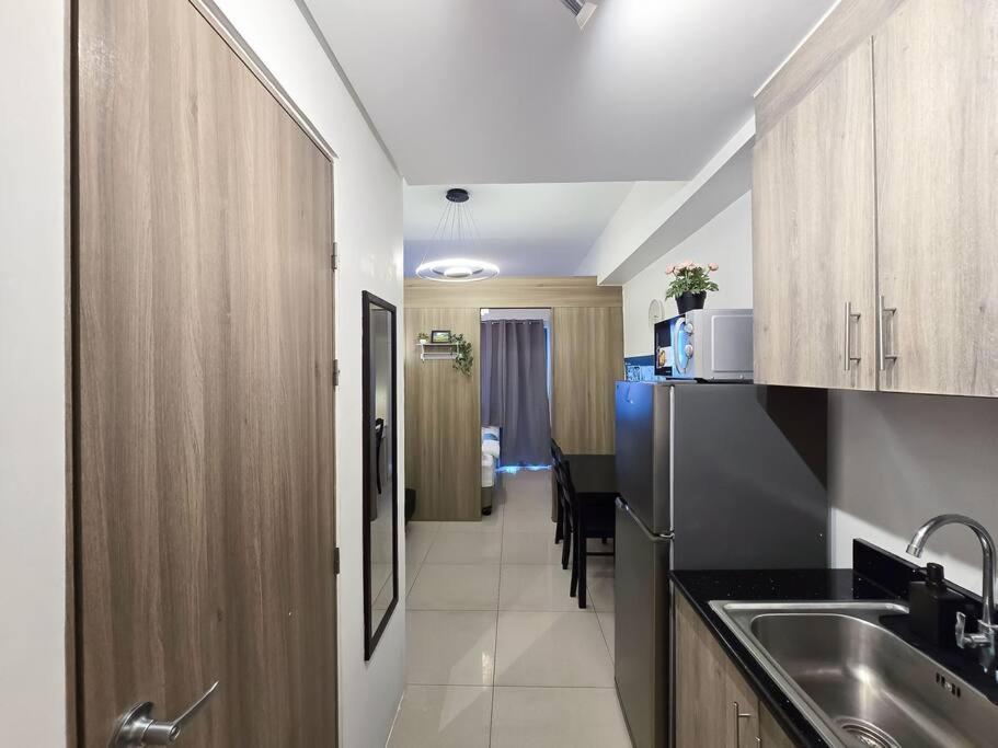 Apartment 1br Condotel With Balcony At Fame Residences #fm43 Manila