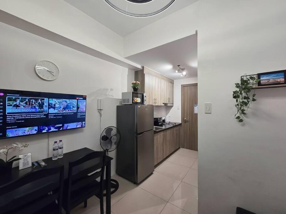 Apartment 1br Condotel With Balcony At Fame Residences #fm43 *
